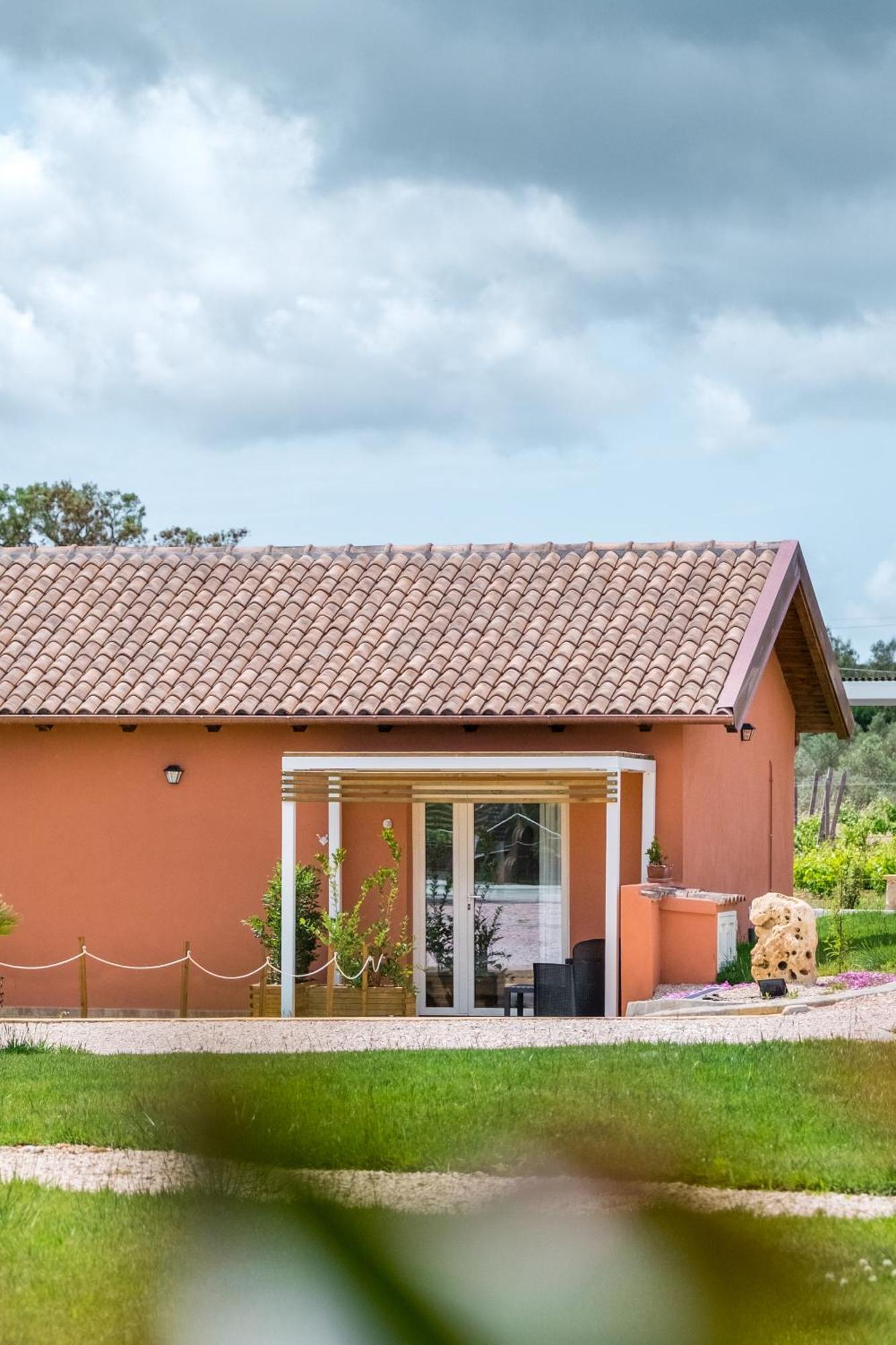 La Vinia Bed&Wine Experience - Adults Only Villa Sassari Oda fotoğraf